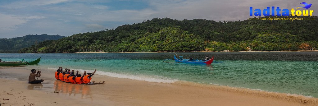 PAKET WISATA Teluk Kiluan Dari Merak
